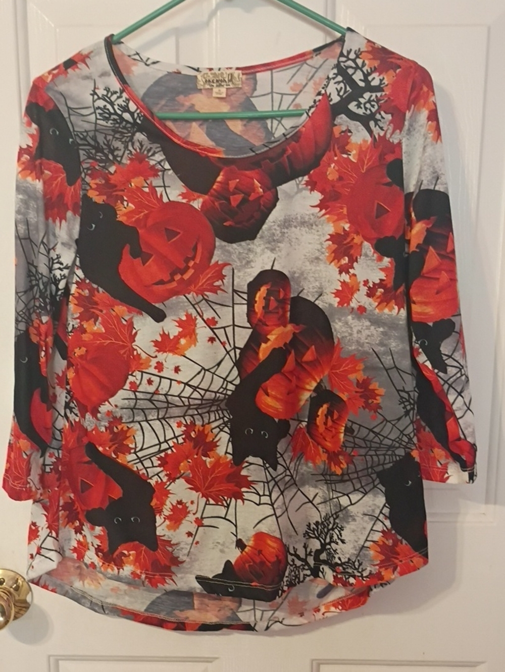 One World Ladies Halloween Pumpkin & Black Cat Print Women's Top